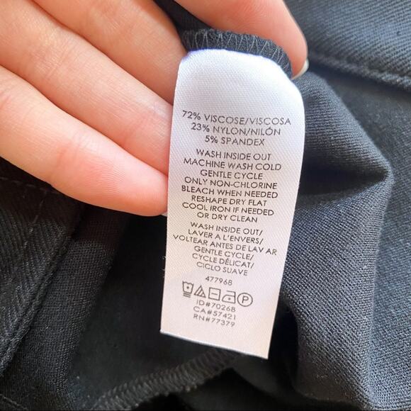 Ann Taylor‎ Black Gold Button Skirt - Picture 4 of 4